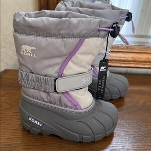 Sorel Gray and Light Purple Kids Snow Boots. Size 9.